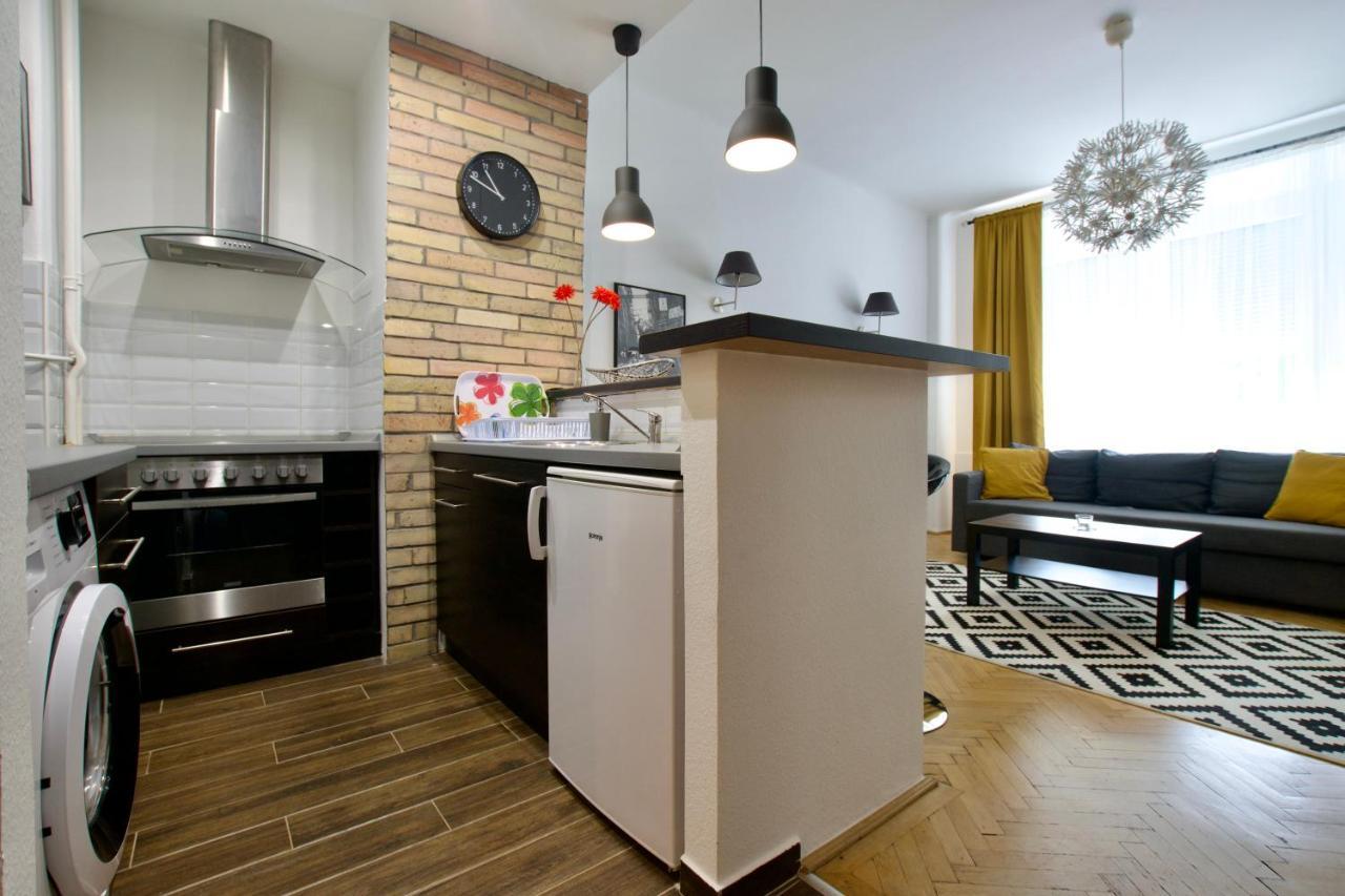 Standard Apartment By Hi5 - Center Of City Center Budapesta Exterior foto