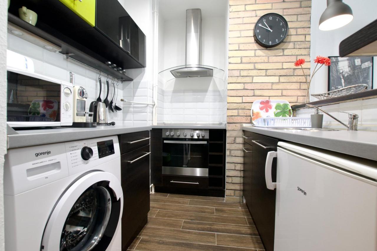 Standard Apartment By Hi5 - Center Of City Center Budapesta Exterior foto